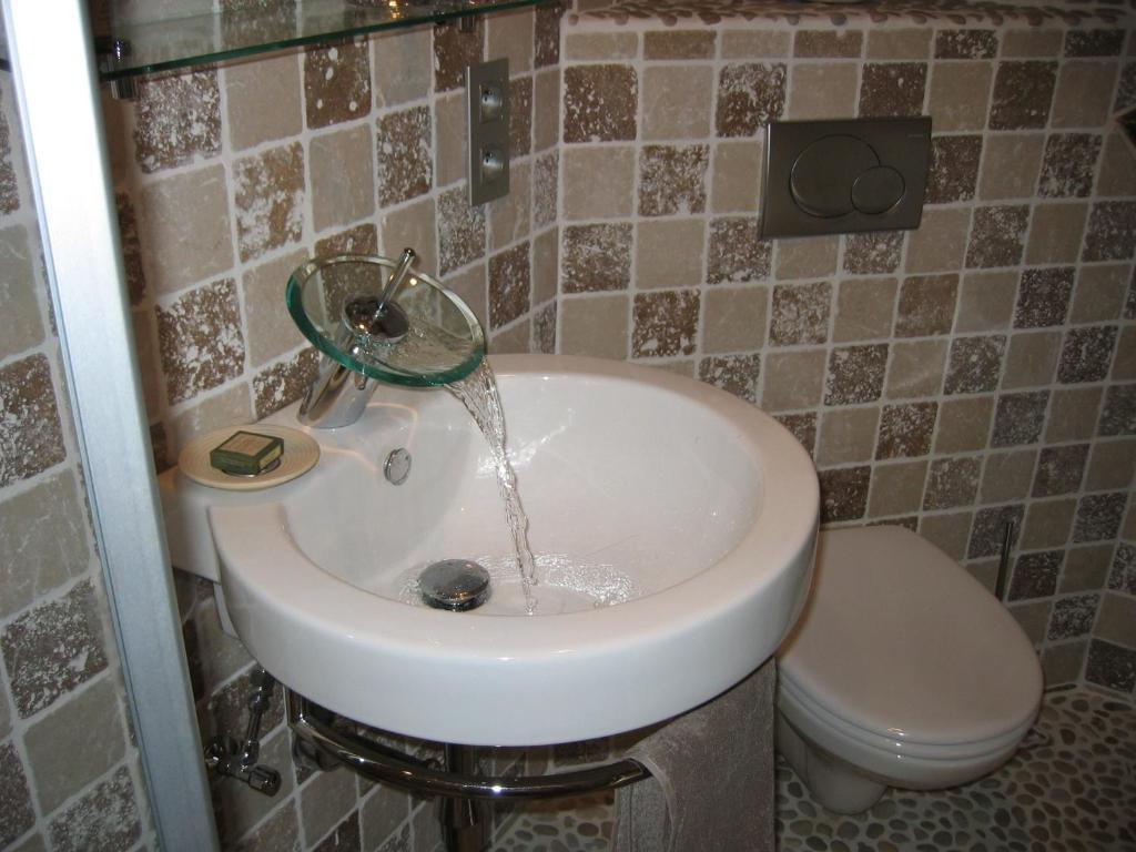 B&B Russell House Брюгге Номер фото